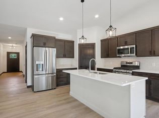 N830 Golf Rd, Prairie Du Sac, WI 53578