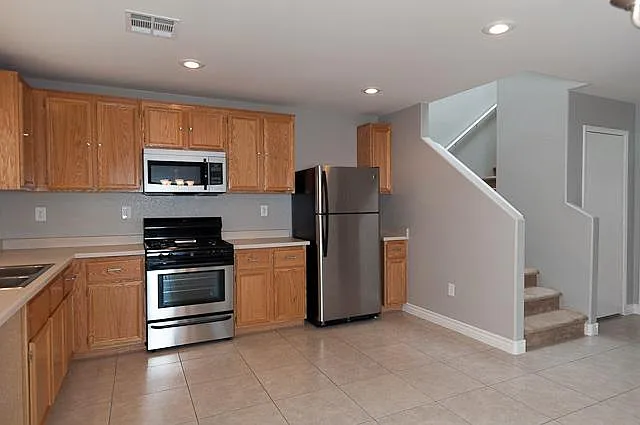 Northwest Las Vegas 3-Bedroom Home in Gated Community — Photo 4