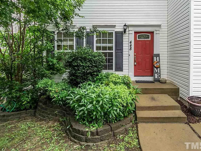 448 Texanna Way — Photo 2