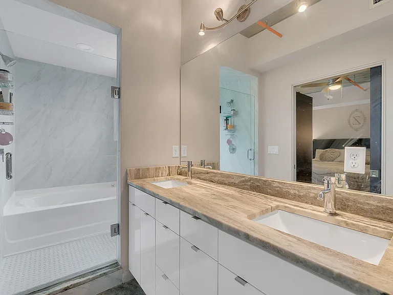 1603 Woodward St #16 — Photo 11