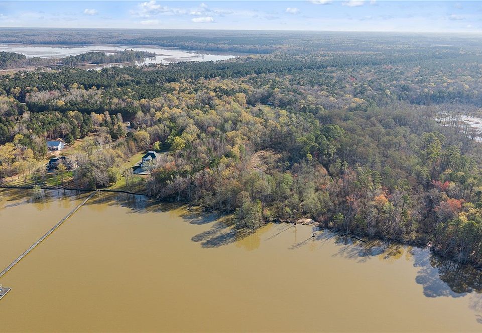1st image of 3532 Barretts Ferry Dr