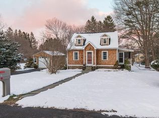 7 High St, Woodbridge, CT 06525