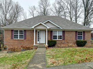 102 Masters St, Radcliff, KY 40160