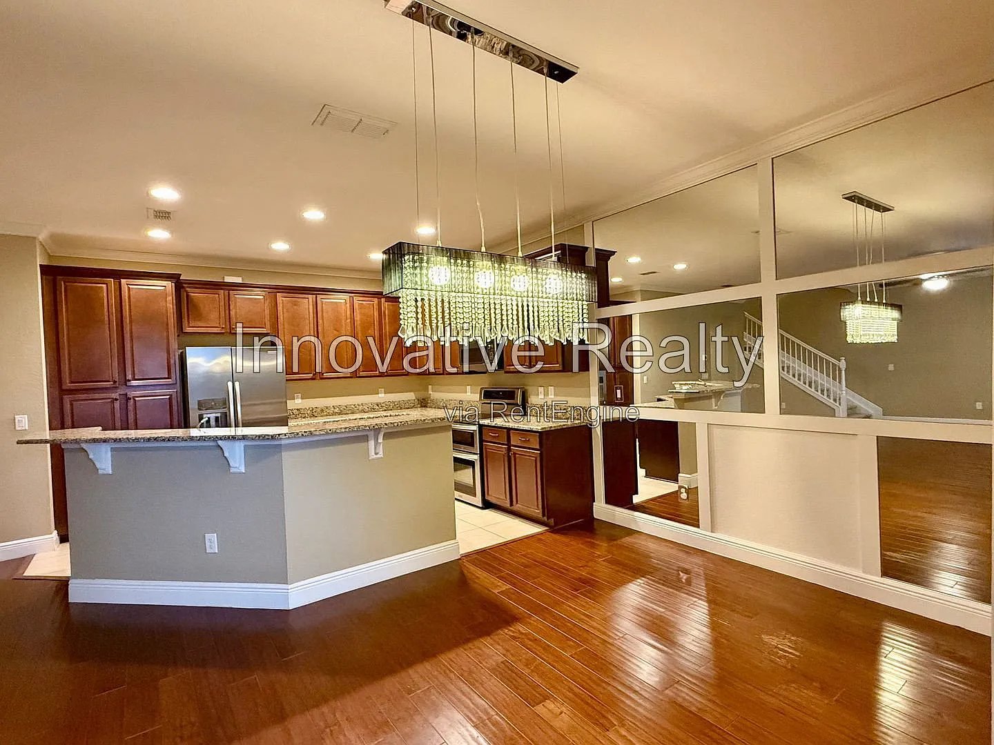 4 bed, 3.5 bath, 2059 sqft, $2,995 — Photo 4