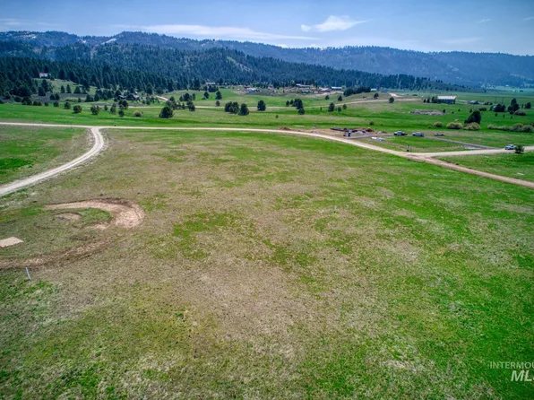 Philadelphia Ln, Cascade, ID 83611