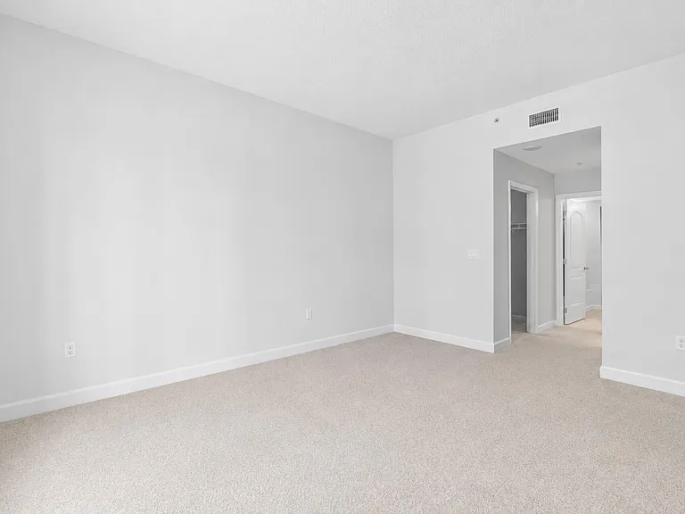 801 S Olive Ave #914 — Photo 18