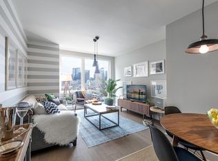 450 W 42nd St APT 26Q, New York, NY 10036