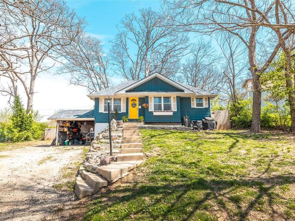 11 Rolla Gardens Dr, Rolla, MO 65401