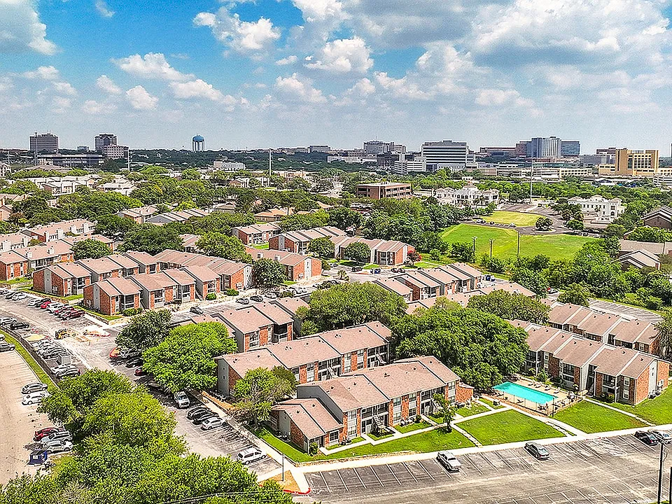 Riverstone Apartments