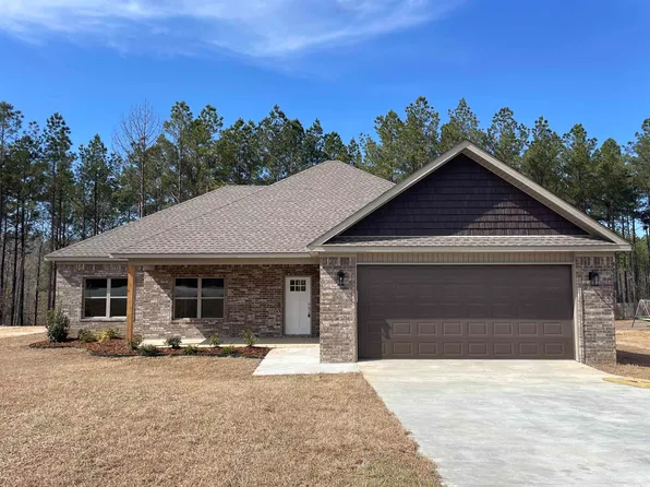 18516 Parkway Pines Dr, Bauxite, AR 72011