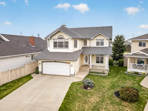 1354 118a St NW, Edmonton, AB T6J 7G2