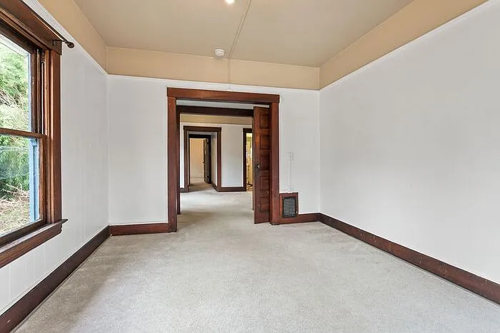 801 SW Green Ave — Photo 6