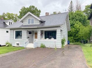 944 Ethel Ave, Hancock, MI 49930