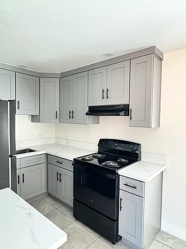 221 E Burnett St #5 Photo 1