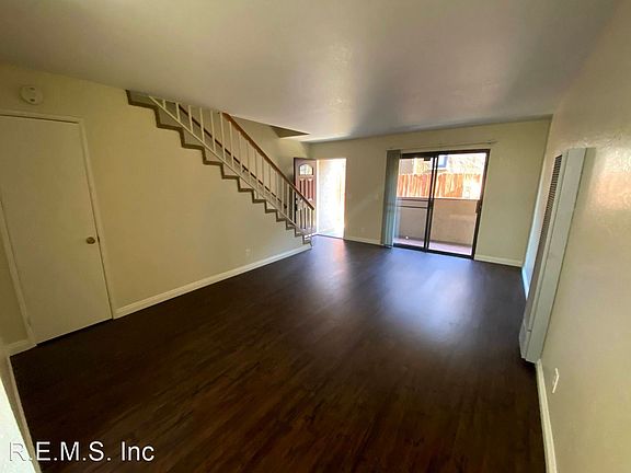 4th image of 734 Mira Mar Ave APT C