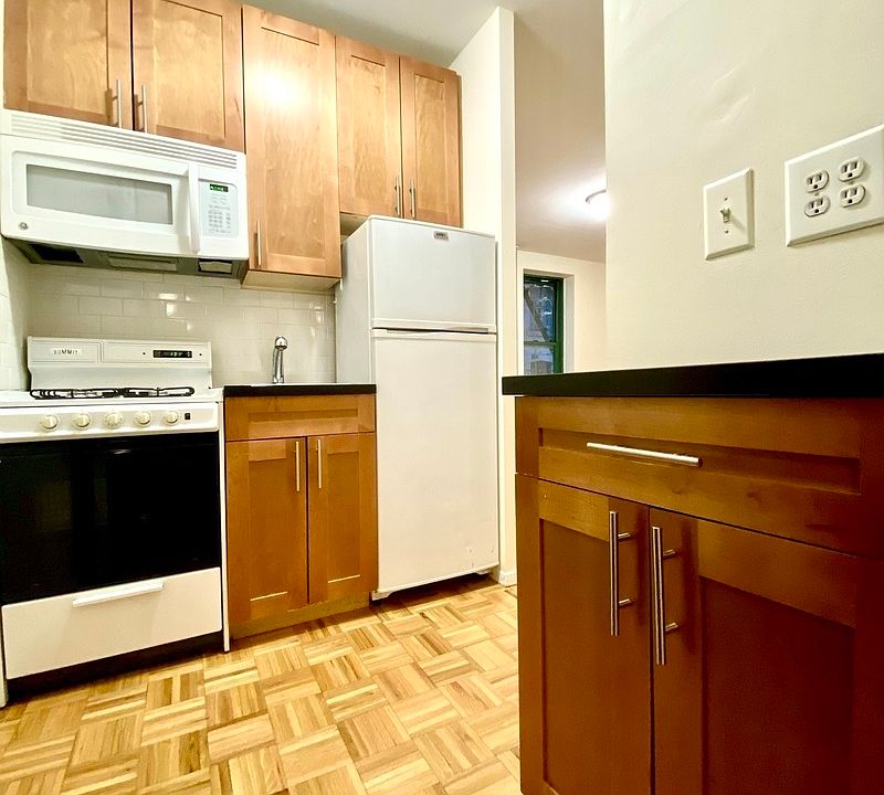 1st image of 528 E 79th St #H1