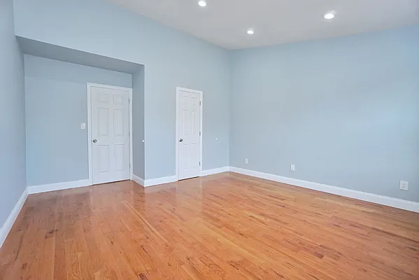 Sold by 5 Boro Realty Corp | media 26