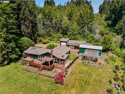 109 Eel Lake Ln, North Bend, OR, 97459
