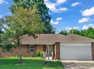 3319 E Lark St, Springfield, MO 65804