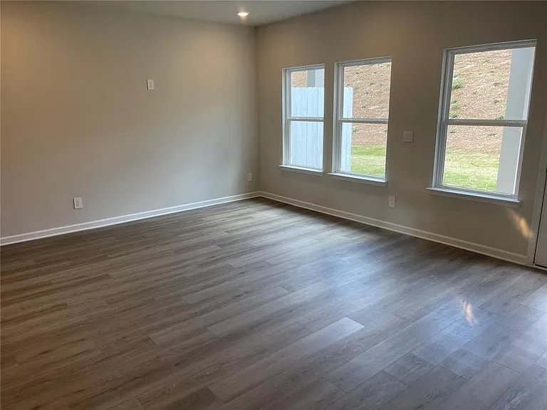 4074 Holland Grove Rd — Photo 24