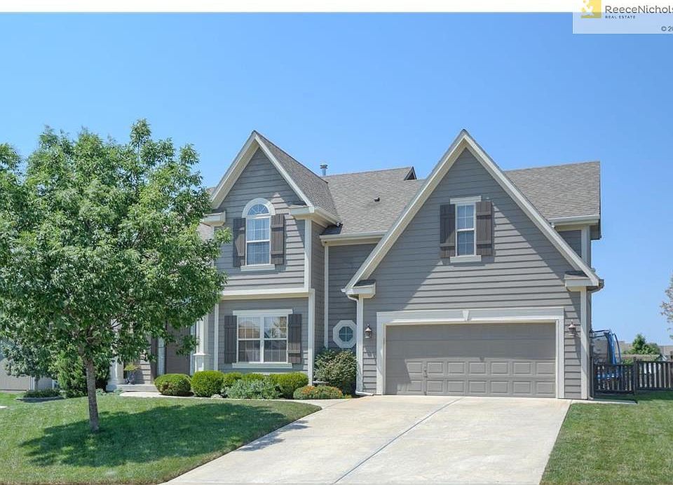 1st image of 994 Sumac Dr