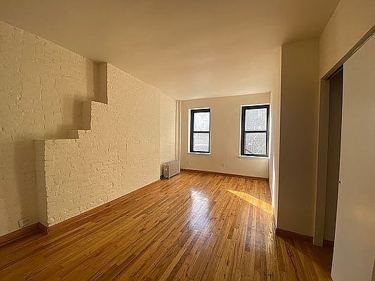 5th image of 325 E 54th St #3B