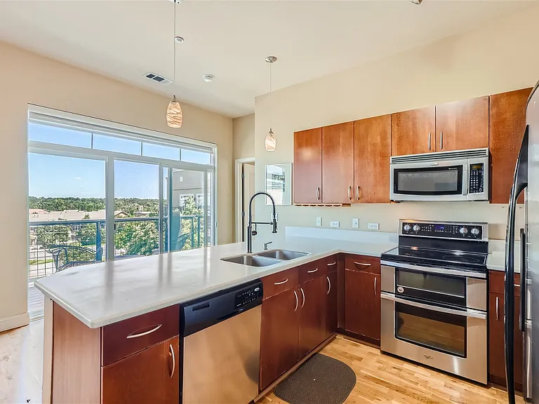 5401 S Park Terrace Ave #301B — Photo 3