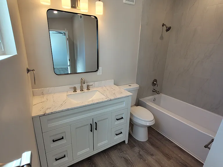 515 Mistletoe Ave — Photo 7