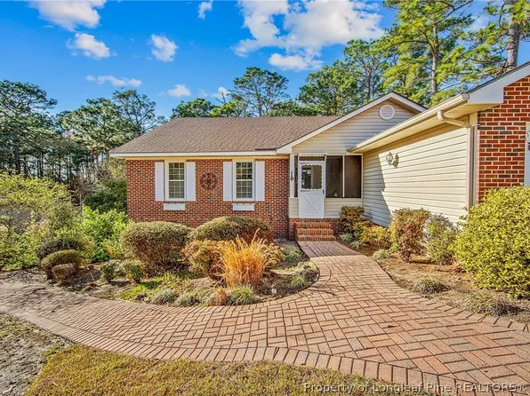 3406 Hawthorne St, Hope Mills, NC 28348