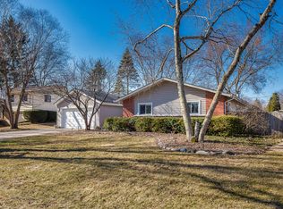 21W177 Flamingo Ln, Lombard, IL 60148