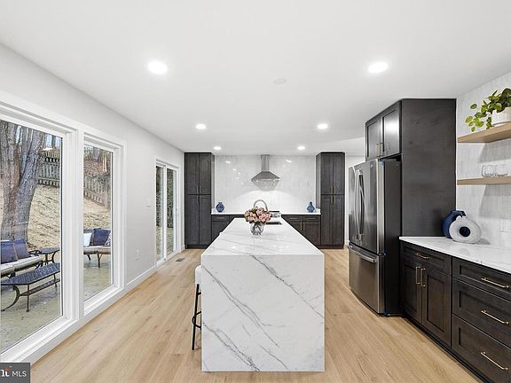 2nd image of 7204 Joshua Tree Ln