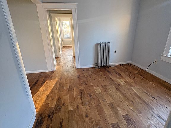 2nd image of 700 Kensington Ave #F
