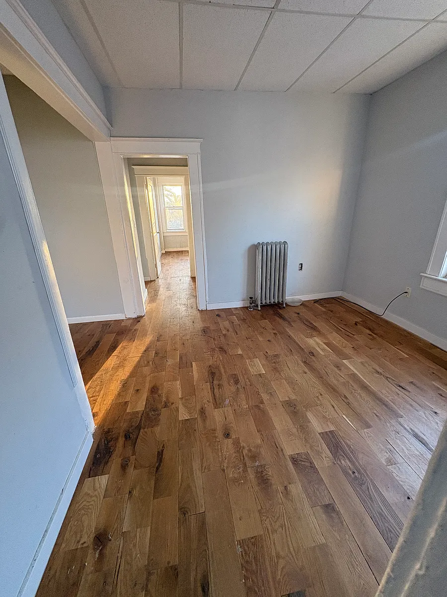Building Photo - 700 Kensington Ave #F