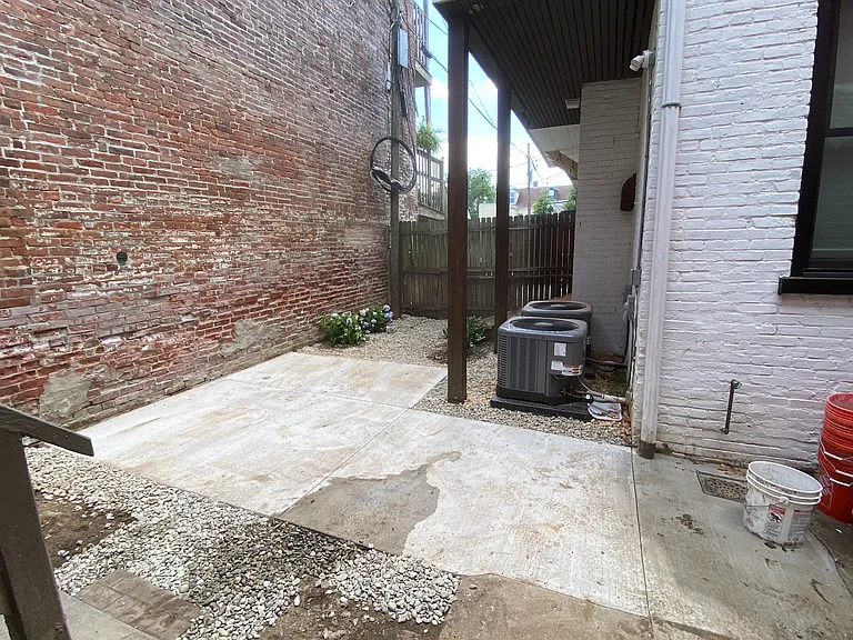304 W Lemon St #1 — Photo 18