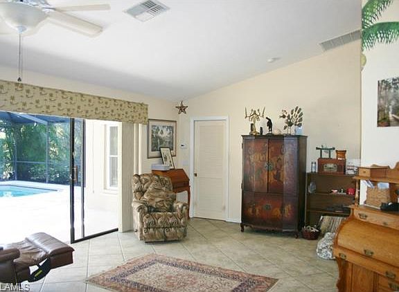 5th image of 2090 Lochmoor Cir