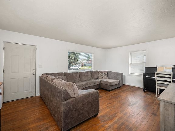 4th image of 1127 W Kiernan Ave