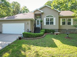 913 Ha Ha Tonka Rd, Camdenton, MO 65020