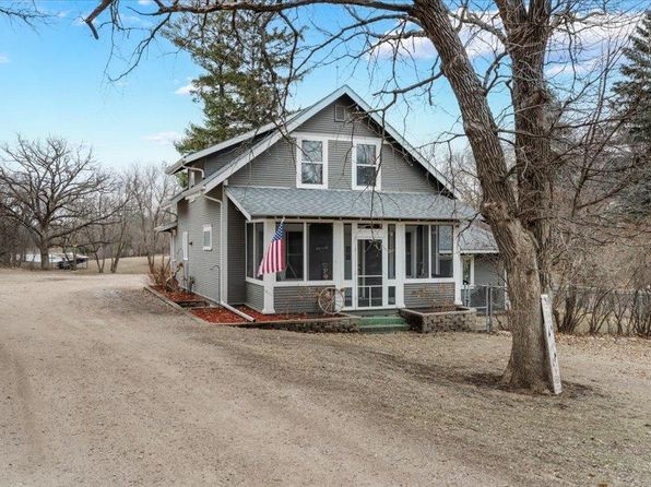 219 Main St N, New London, MN 56273
