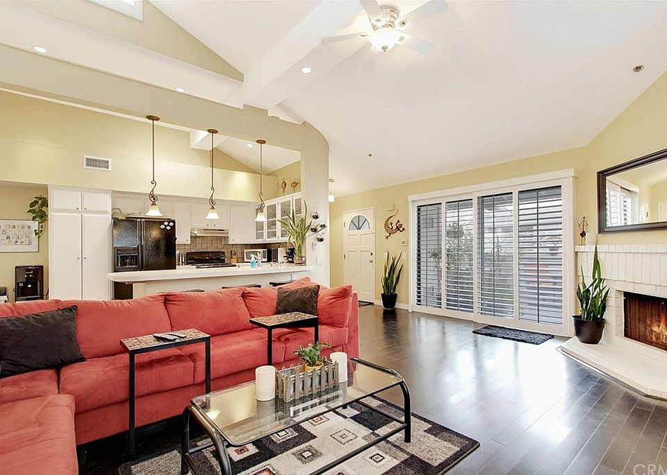 1st image of 345 Avocado St #B8