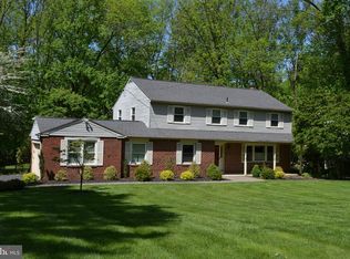 1072 Westwood Dr, West Chester, PA 19382