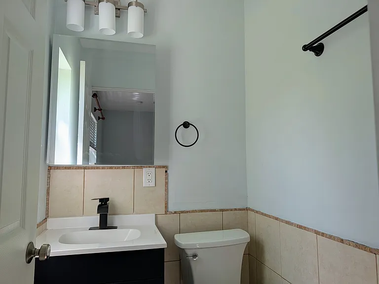 2609 Ives Ave — Photo 14