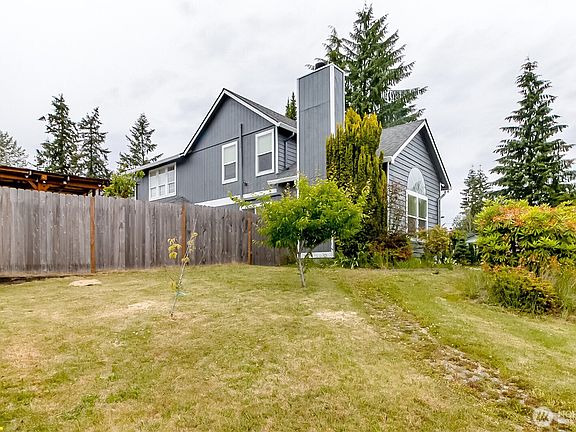 3rd image of 8802 8th Avenue W