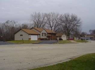 4122 Martina Dr, Rockford, IL 61114