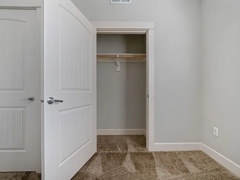 Webster Ridge Apartments — Photo 124