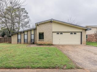 2510 Ridgemoor Ct, Arlington, TX 76016
