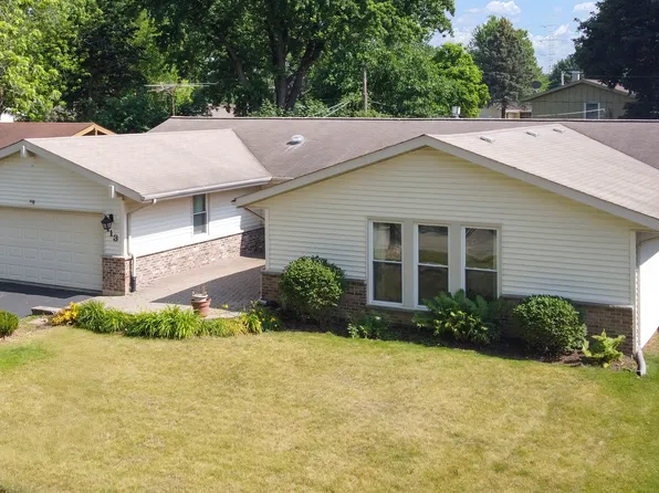113 Sherwood Dr, Cary, IL 60013