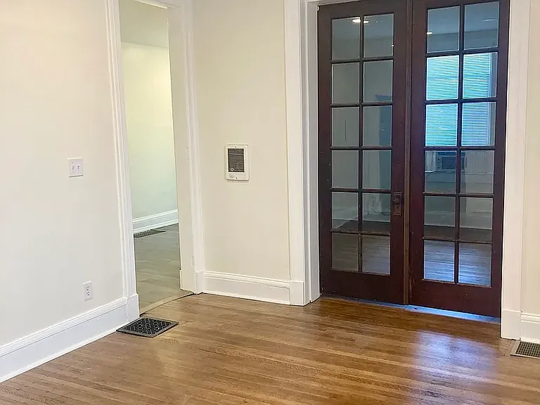 17 N Irvington Ave — Photo 6