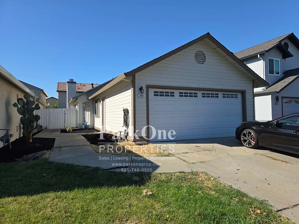 384 Grovewood Loop