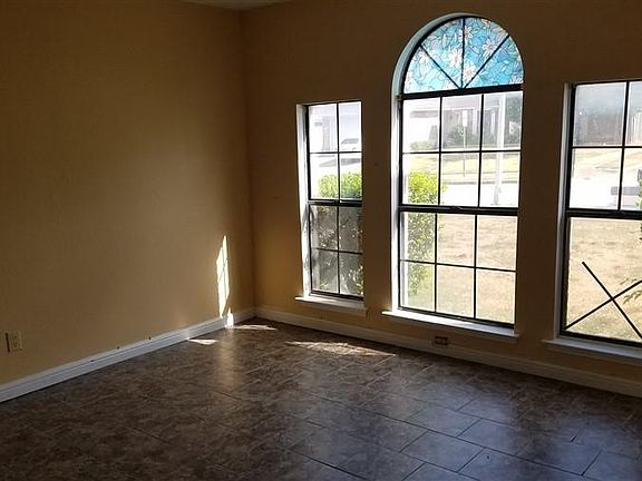 5th image of 2600 Galemeadow Dr