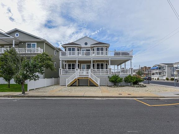 2nd image of 202 32nd St 2-floor 2